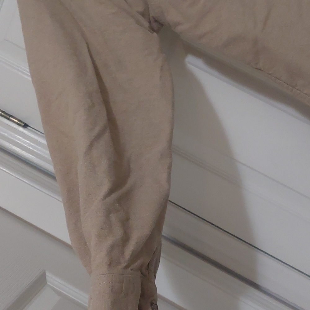 Field & Stream button down - Picture 4 of 5